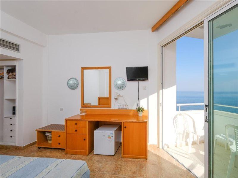 Flamingo Beach Hotel Lárnaka Eksteriør bilde