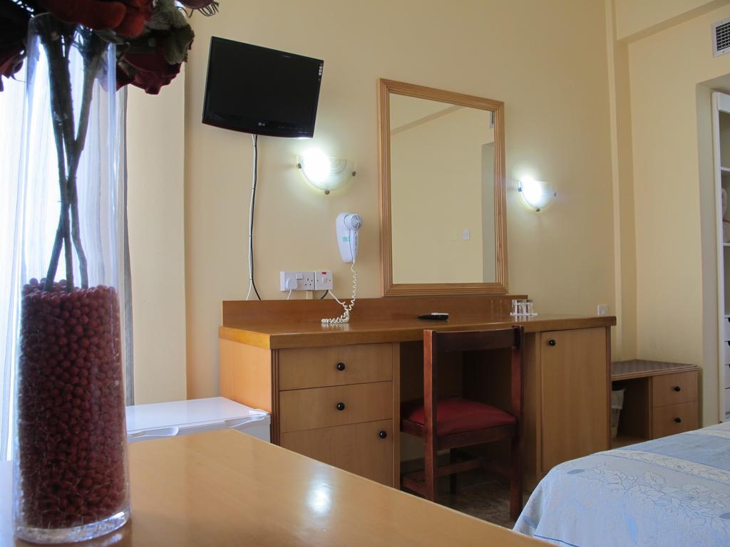 Flamingo Beach Hotel Lárnaka Eksteriør bilde