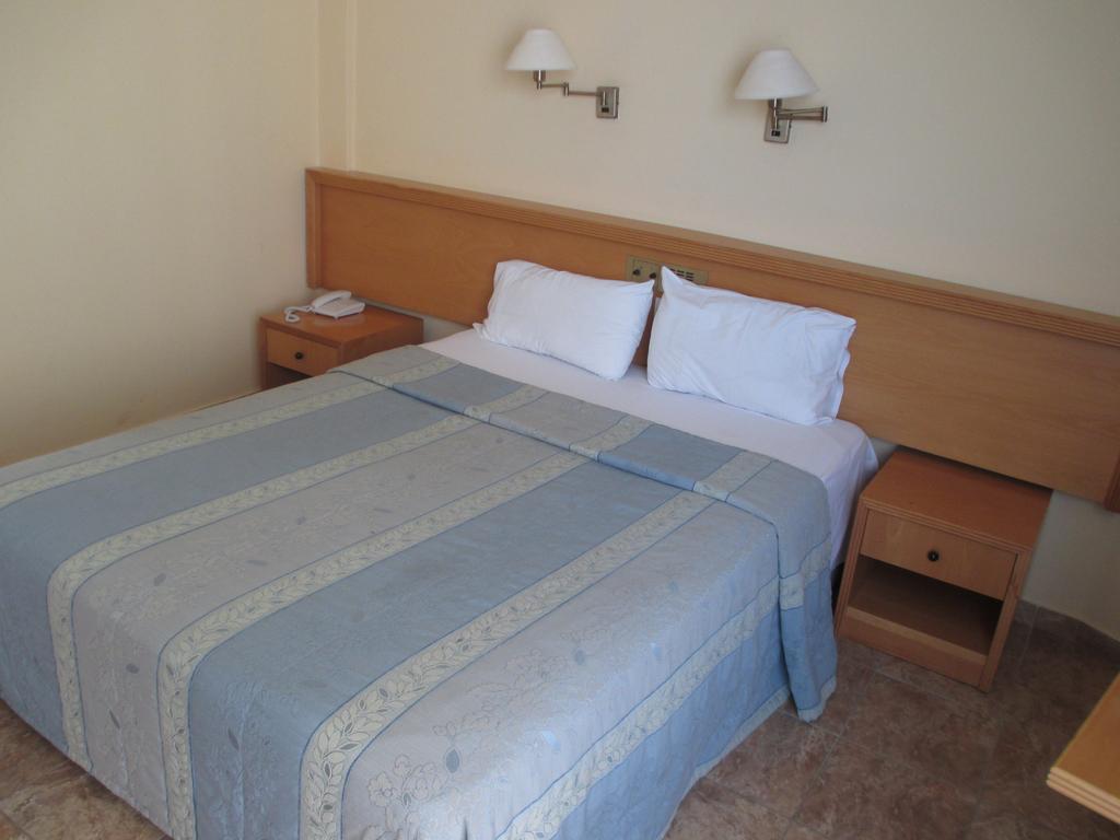 Flamingo Beach Hotel Lárnaka Eksteriør bilde